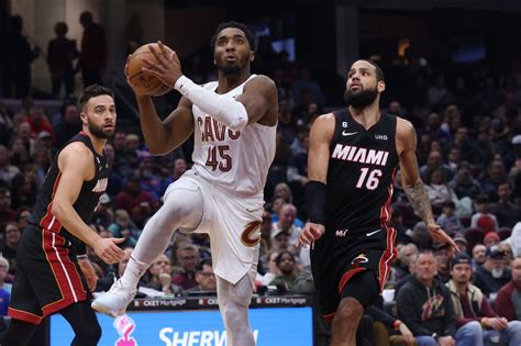 Cleveland Cavaliers at Miami Heat odds.
